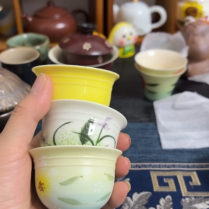 虚假 哭哭哭 哭哭哭 哭哭 哦哦啵啵