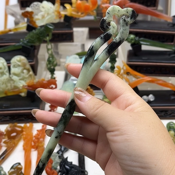 蛇纹石玉岫玉手链未镶嵌