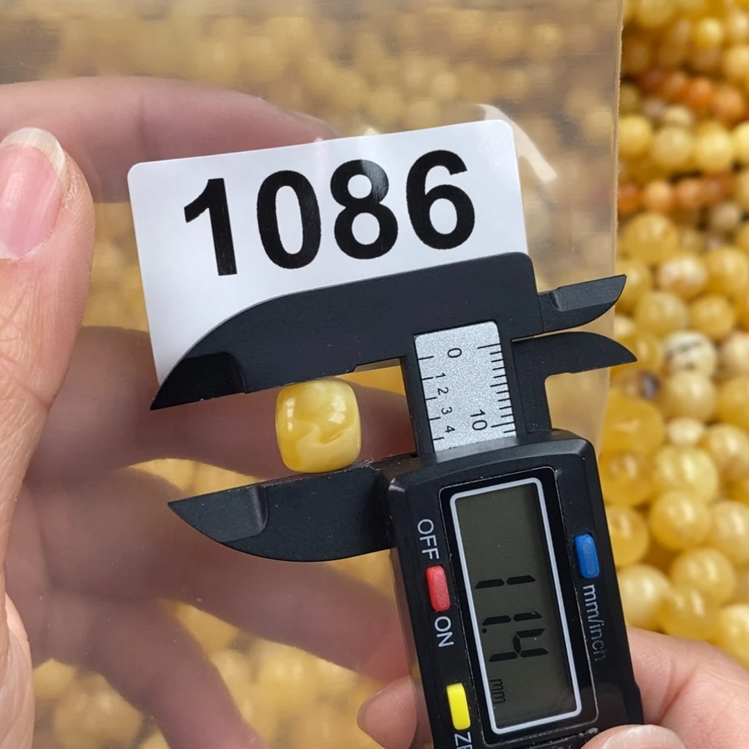 蜜蜡珠宝奇石未镶嵌