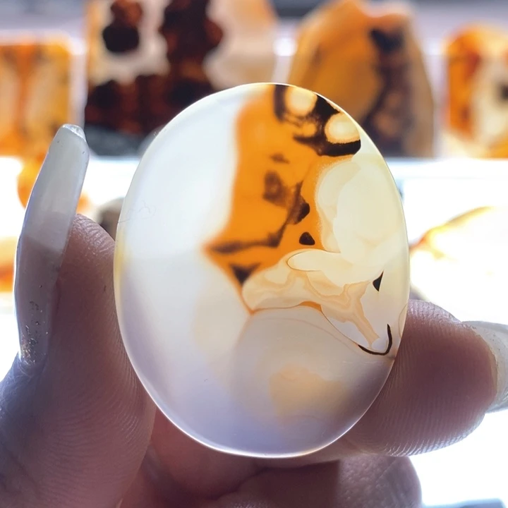 玛瑙/玉髓颈饰未镶嵌