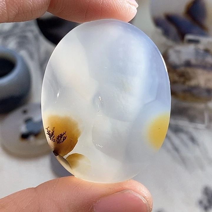 玛瑙/玉髓颈饰未镶嵌轩**康