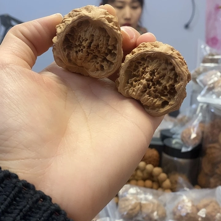 文玩核桃把件42.5蛇头