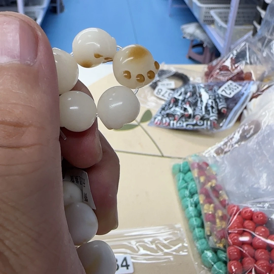 白玉菩提吊坠白色6734