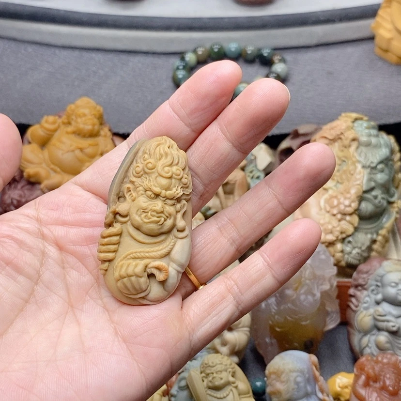 【闪购商品】定制石英质玉吊坠未镶嵌