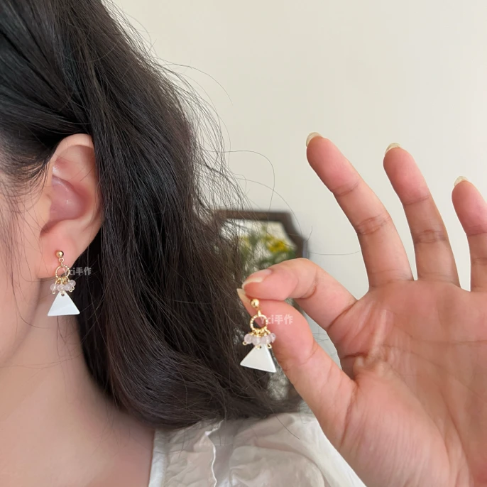 铜合金贝壳耳饰 原创手工紫水晶贝母气质百搭耳钉白色银针耳饰女