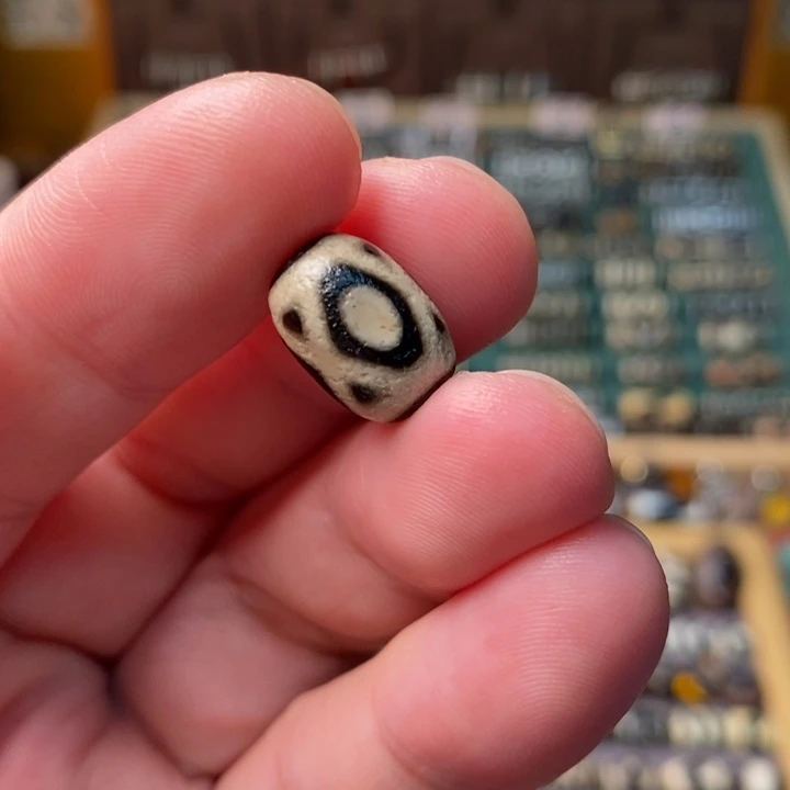 未镶嵌玛瑙/玉髓珠宝半成品