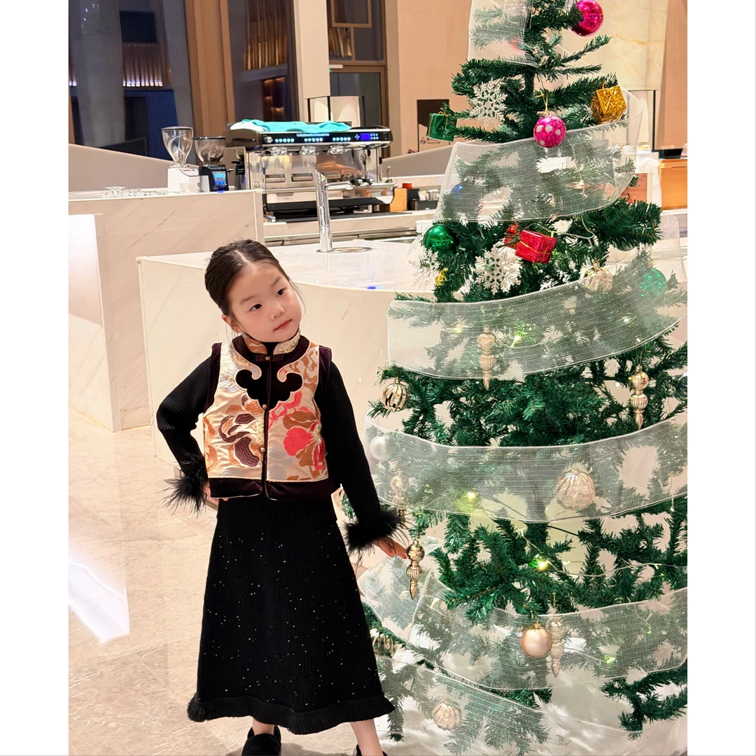 KidsOnTheMoon 【万事如意】女童年服夹棉马甲针织半裙套装