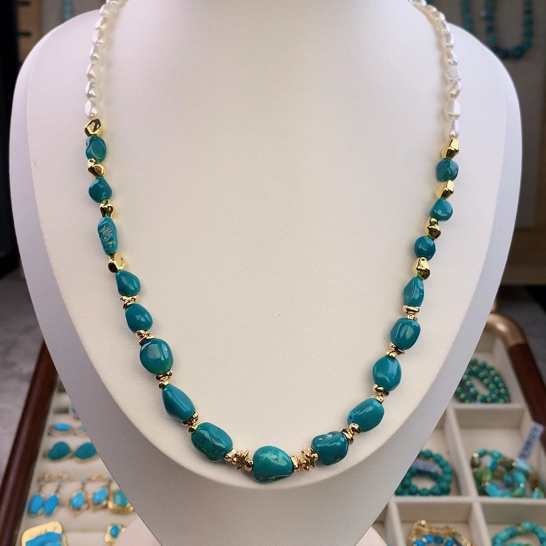 绿松石未镶嵌颈饰