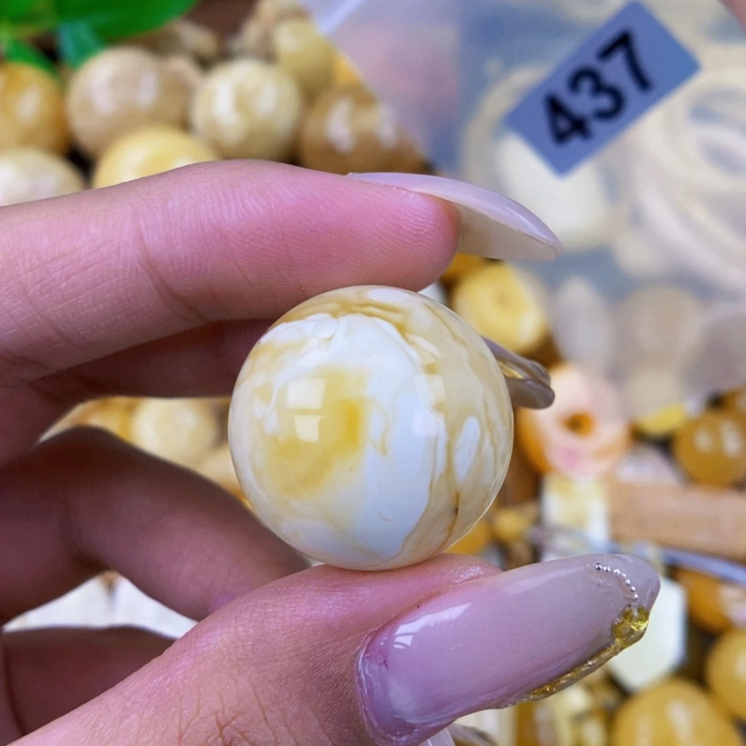 琥珀未镶嵌珠宝奇石23 接近全品