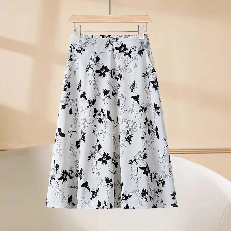 夏季薄款冰丝半身裙女碎花伞裙2025新款高腰显瘦垂感a字中长裙子