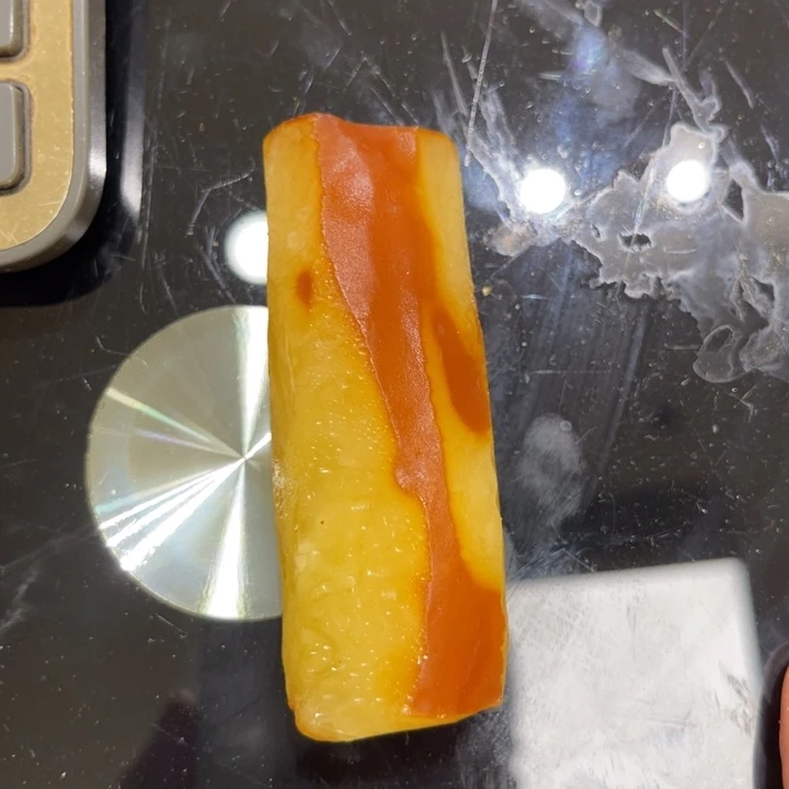 定制琥珀未镶嵌裸石