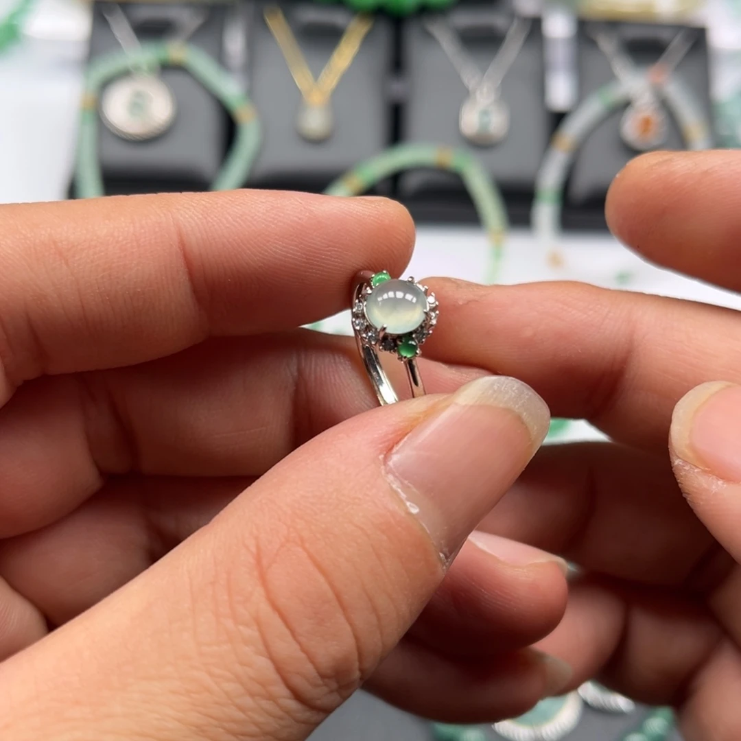 翡翠银S925镶嵌戒指福利
