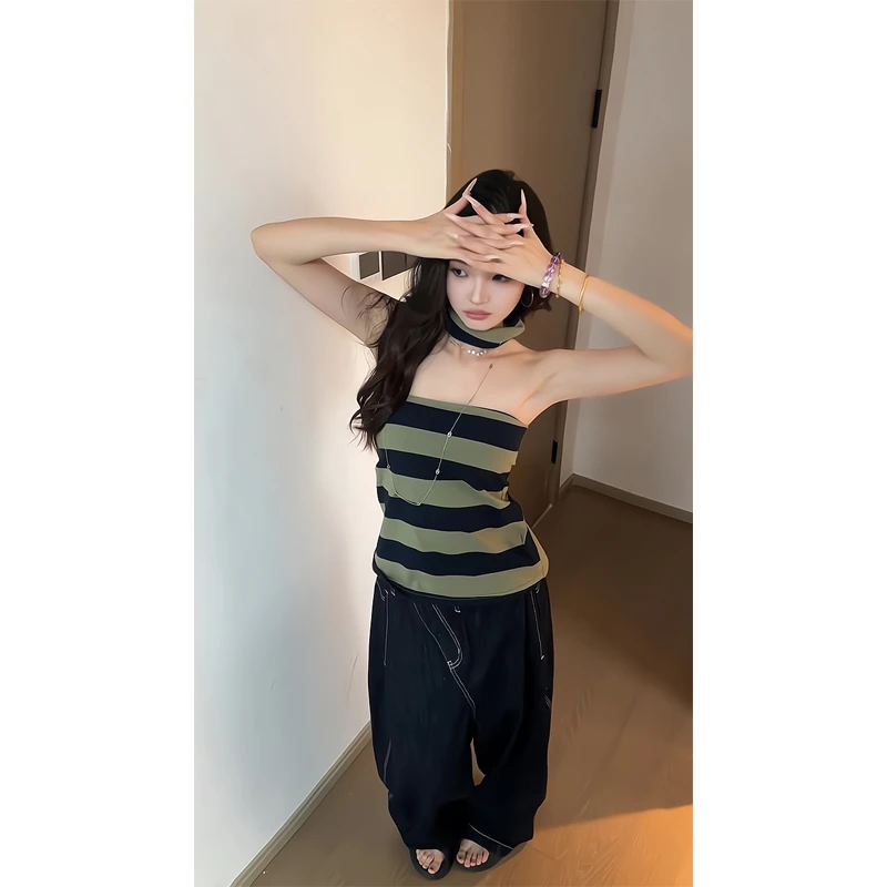 纯欲气质夏季一字肩挂脖条纹背心海边度假抹胸上衣直筒阔腿牛仔裤