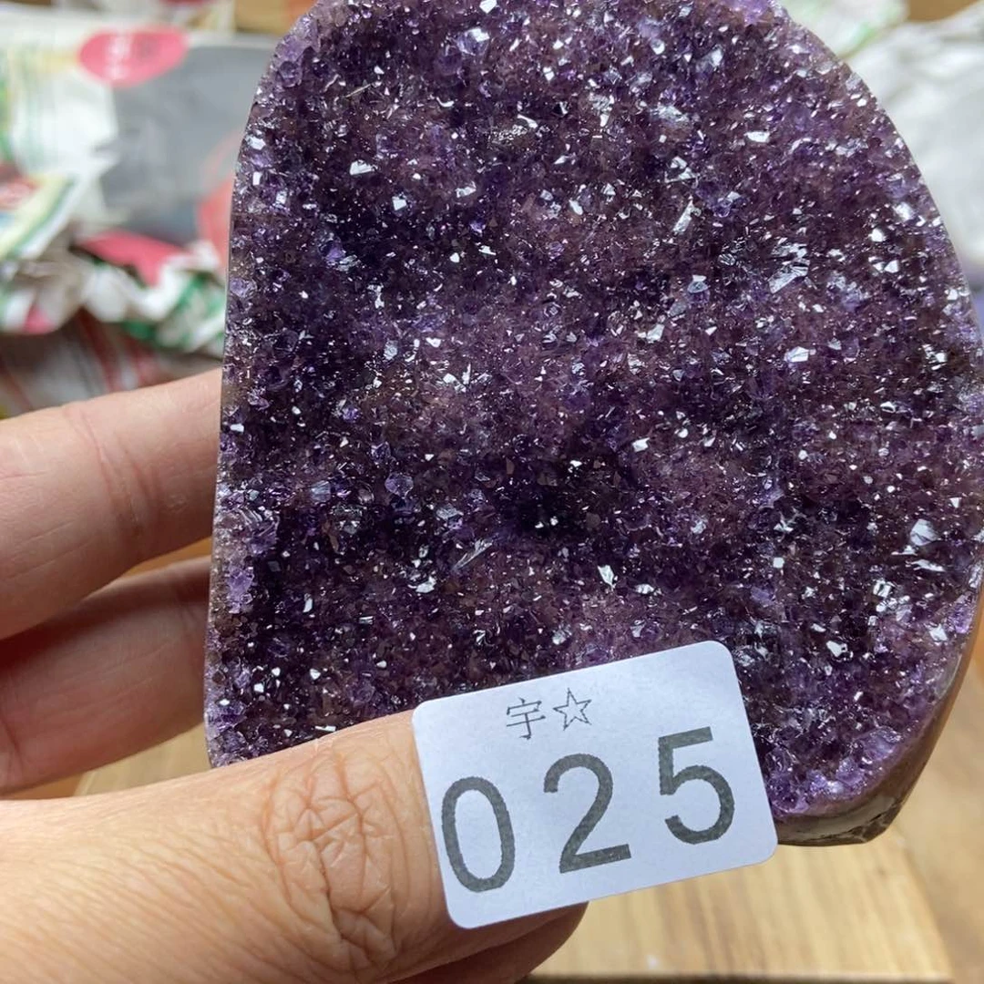 紫晶天然水晶摆件未镶嵌