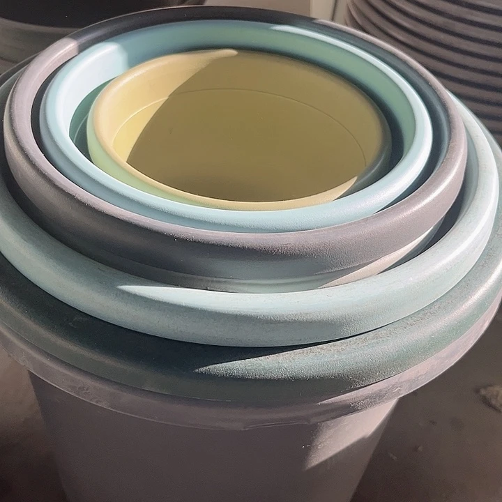 塑料瑕疵四季盆大小都有 2到7