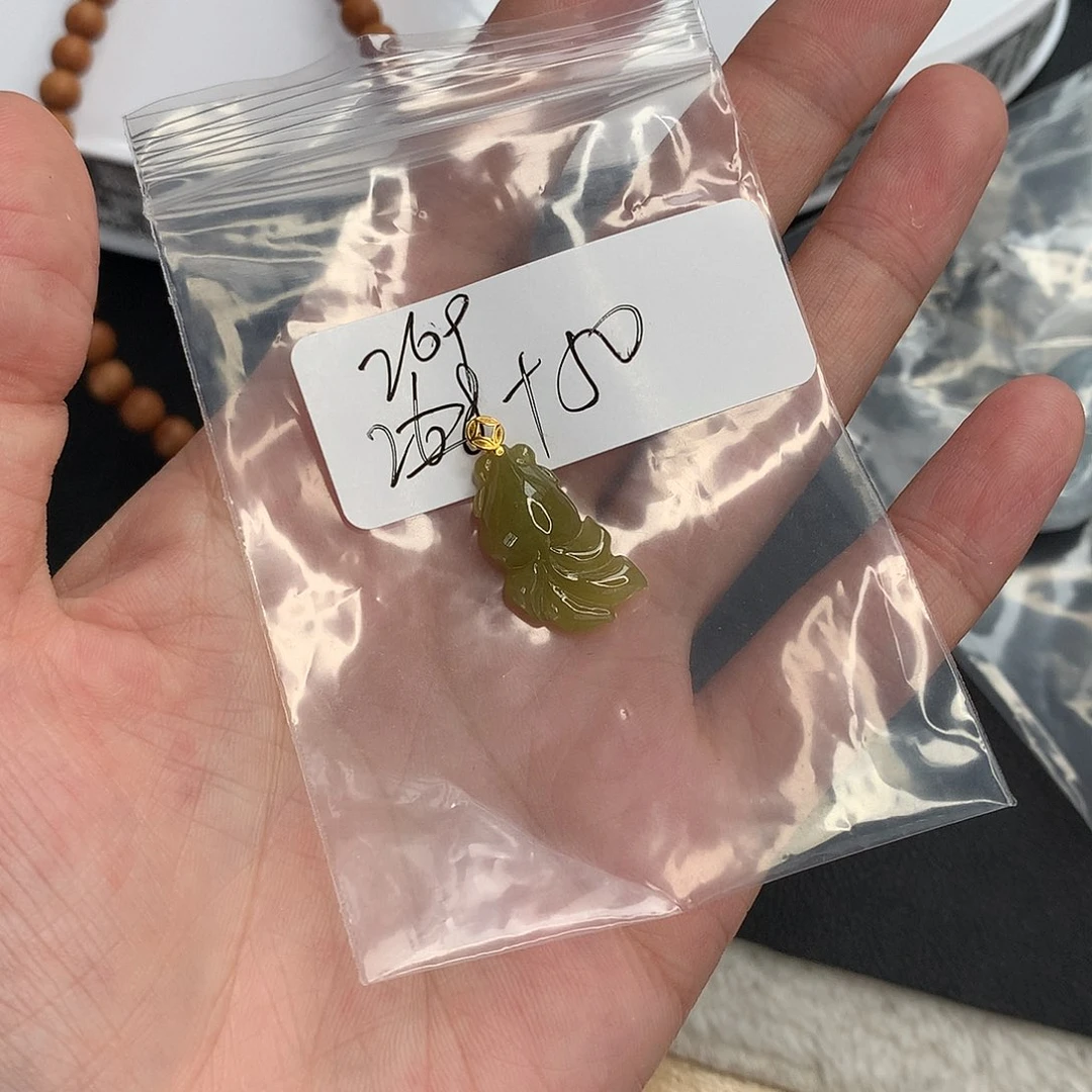 颈饰未镶嵌翡翠?****玩一起