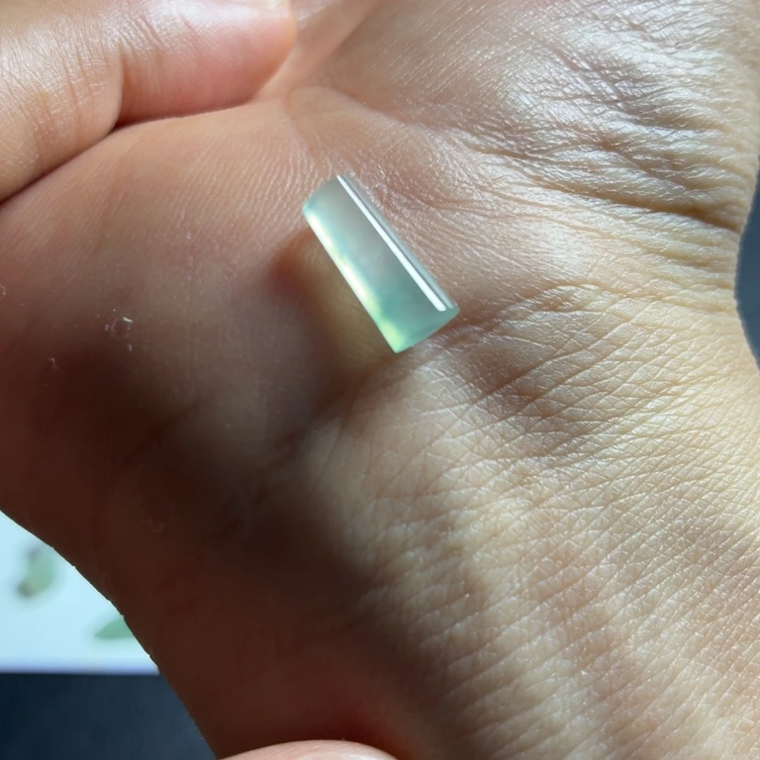 定制翡翠未镶嵌柱