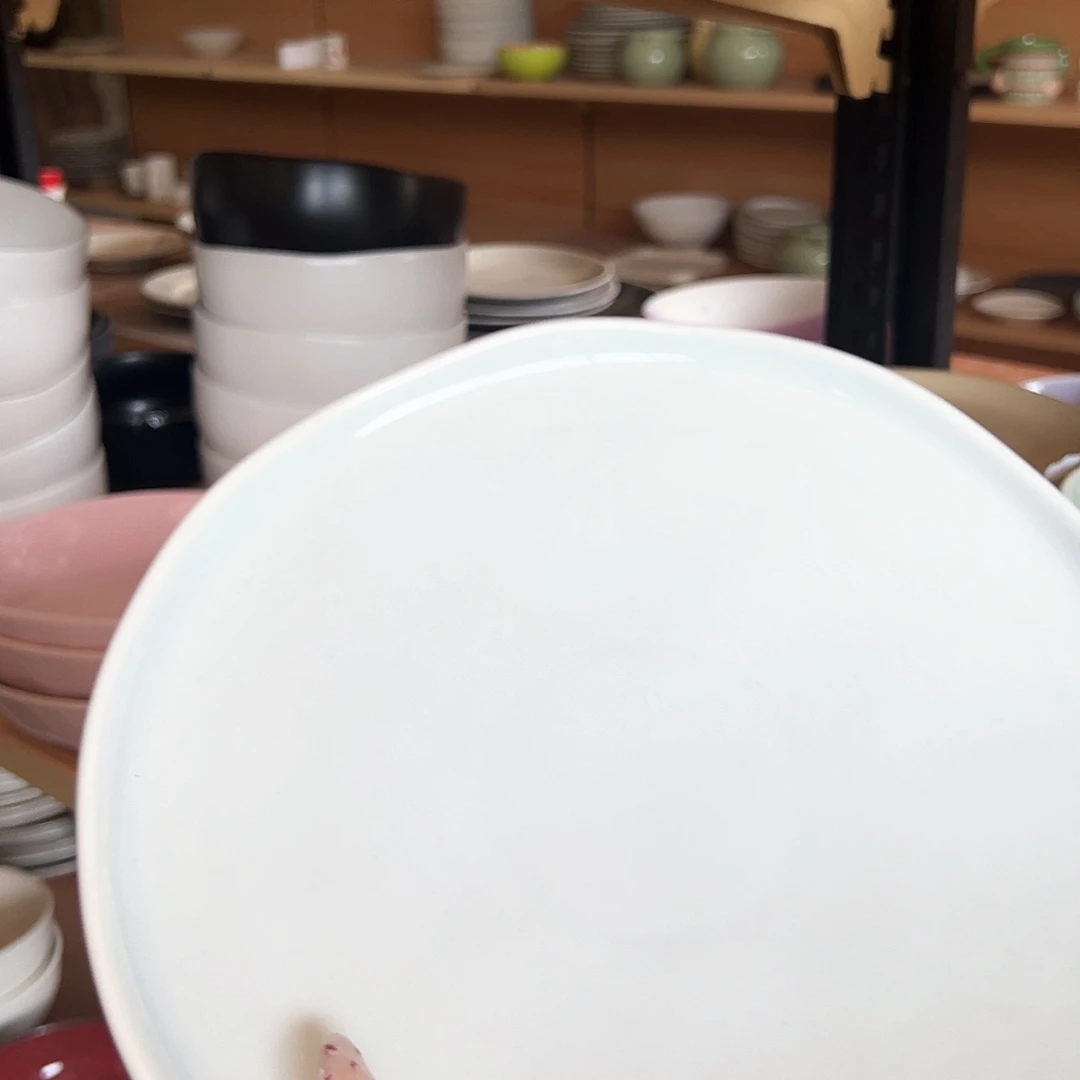 新骨瓷075微瑕浅蓝色锤纹8寸碧波异形高边盘