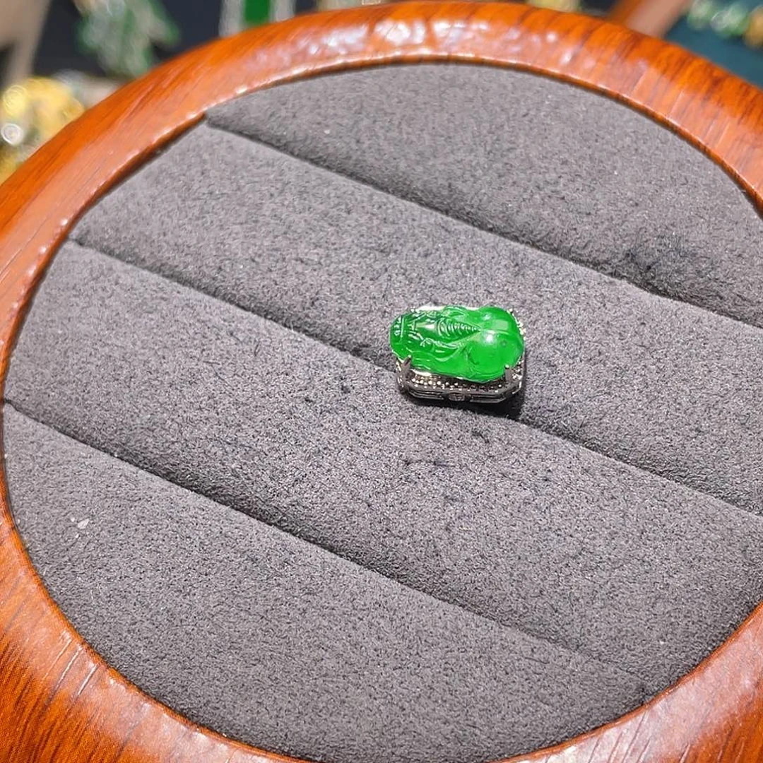 颈饰银S925镶嵌翡翠