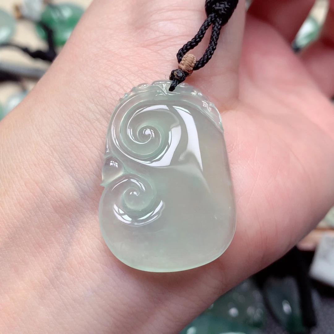 颈饰未镶嵌翡翠如意