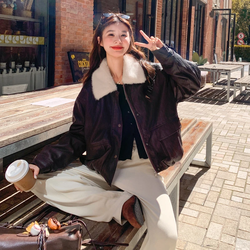 咖色毛毛拼接皮衣外套女2025冬新款仿兔毛内胆加绒加厚皮毛一体