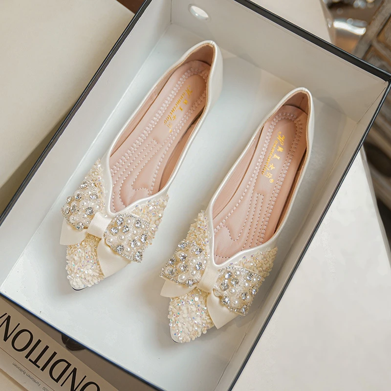 平底豆豆鞋2025韩版瓢鞋尖头女鞋大码41一43浅口软底单鞋女春