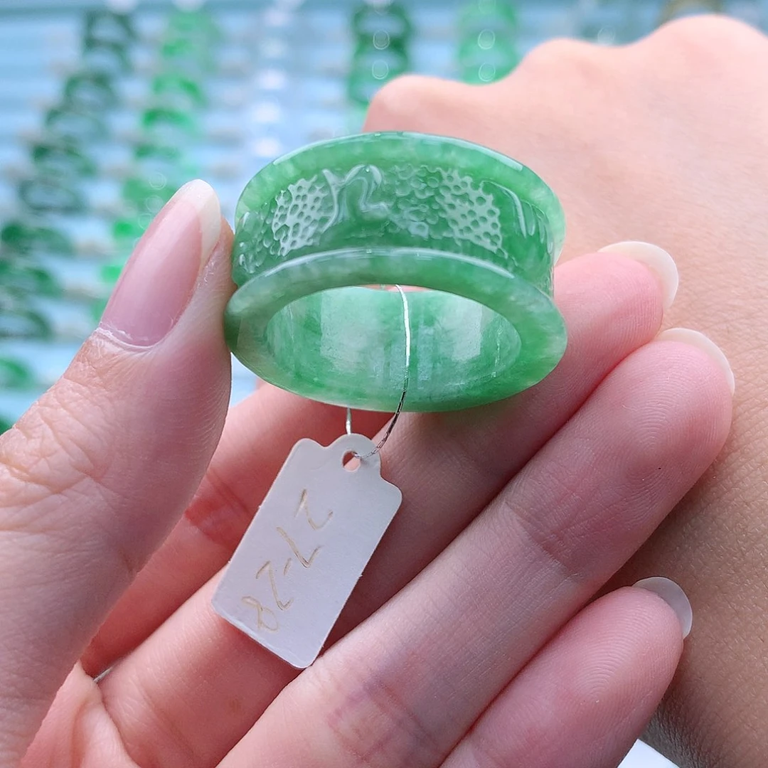 未镶嵌戒指翡翠了****播A货缅甸翡翠