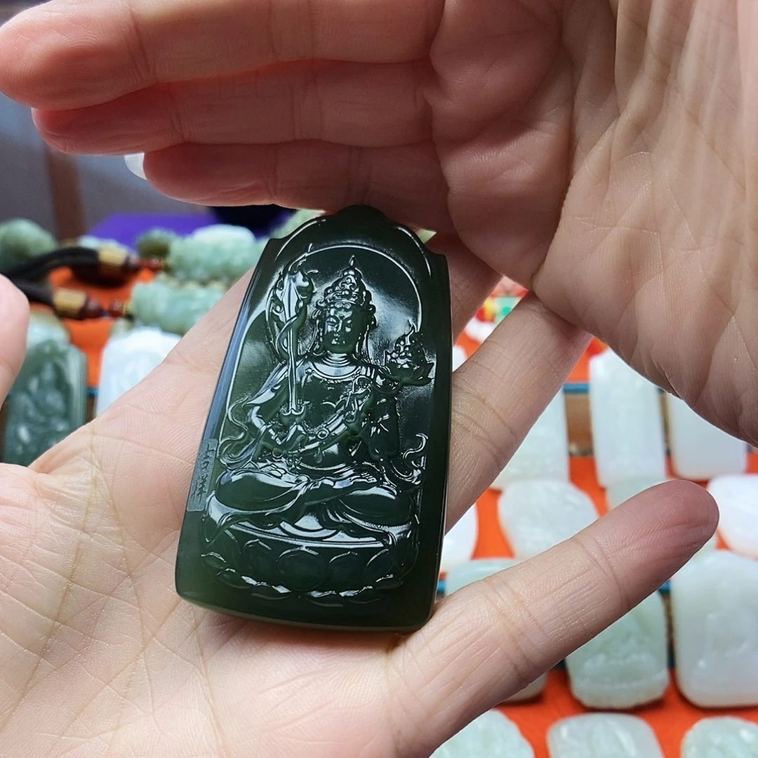 溜***烤和田玉未镶嵌颈饰