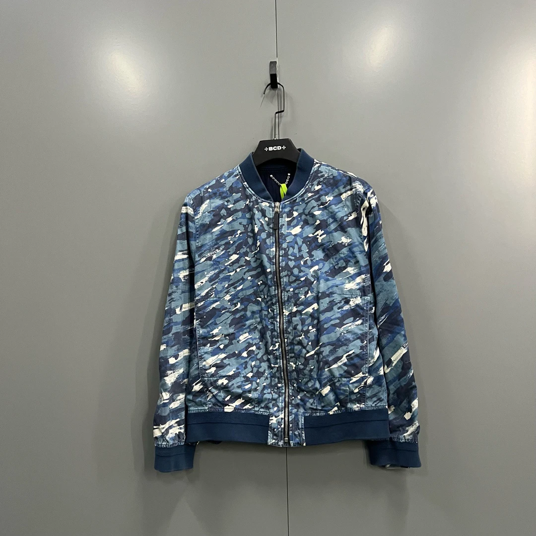 95新 LouisVuitton/路易威登 (ll) 迷彩背后拉链夹克 52码602079