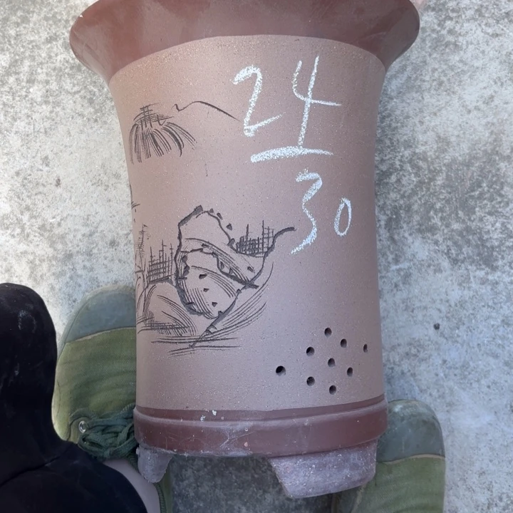 紫砂花盆紫砂的花