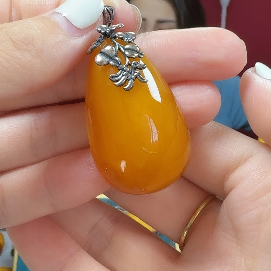 蜜蜡吊坠(不含链)银S925镶嵌吊坠