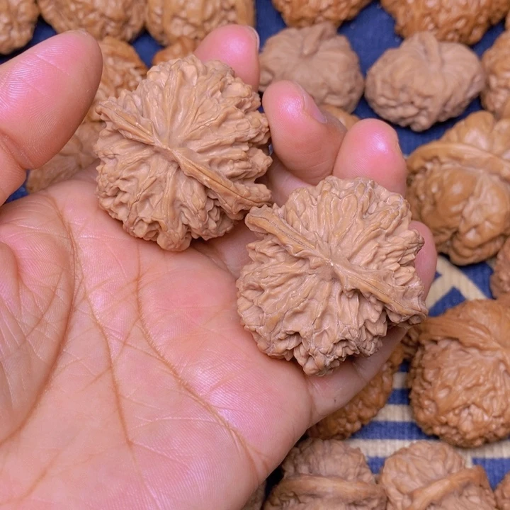 【闪购商品】文玩核桃吊坠1***己苹果42