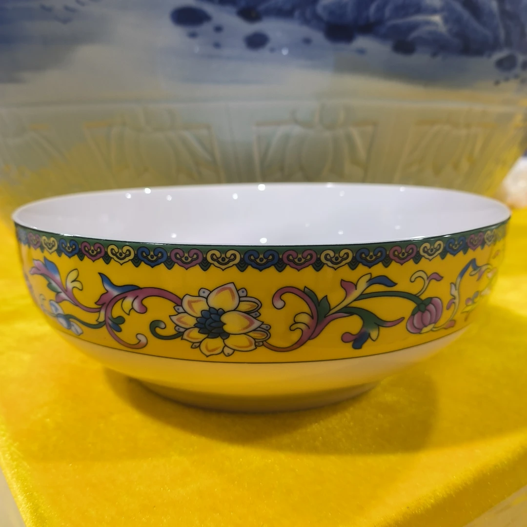 珐琅彩面碗一个装