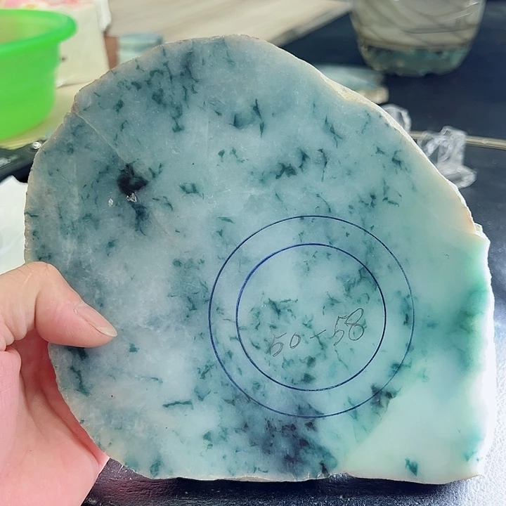 ୧****定制翡翠未镶嵌手镯板料
