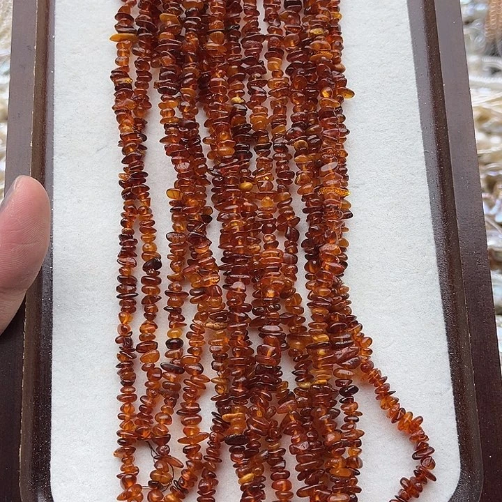 玛瑙/玉髓未镶嵌珠宝半成品一条琥珀碎石42cm左右