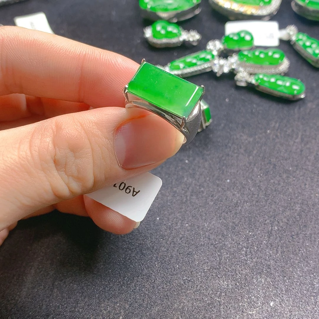 颈饰银S925镶嵌翡翠翡翠