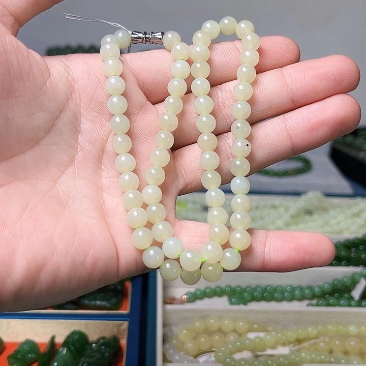 和田玉未镶嵌项链