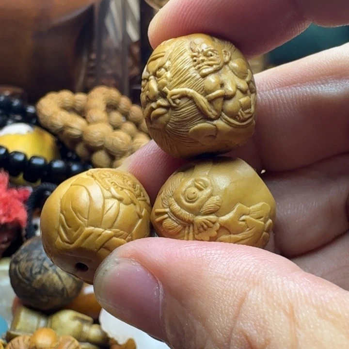 K***品手串/手链橄榄核哈哈笑不了啊你
