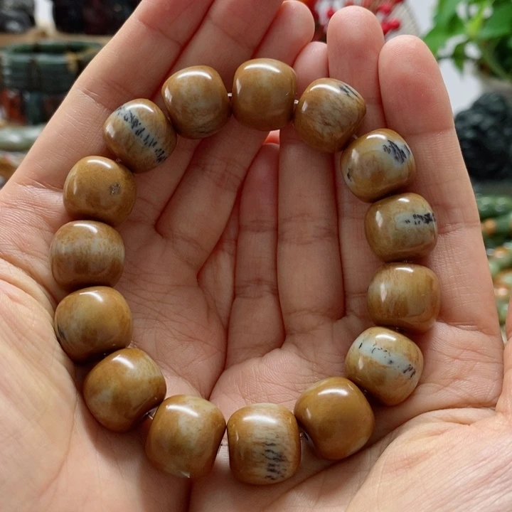 手链未镶嵌透闪石质玉