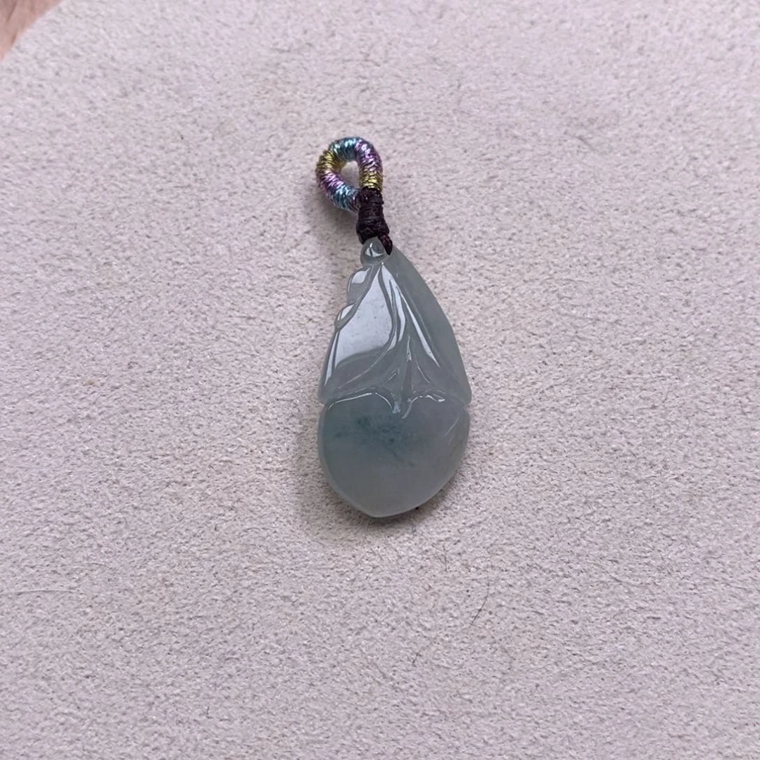 翡翠未镶嵌颈饰吊坠