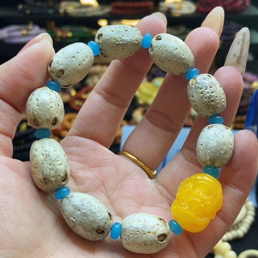 吊坠佛心果菩提果