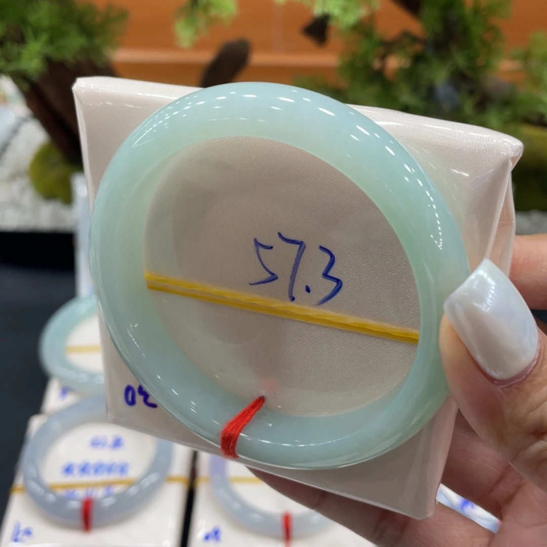 翡翠未镶嵌手镯缅甸翡翠