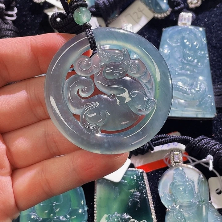 翡翠颈饰未镶嵌58，