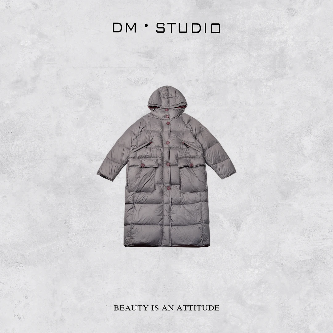 DEDM-DM•STUDIO/冬季保暖长款轻奢新国标90%白鸭绒羽绒服（933388）