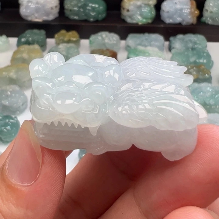 颈饰未镶嵌翡翠貔貅