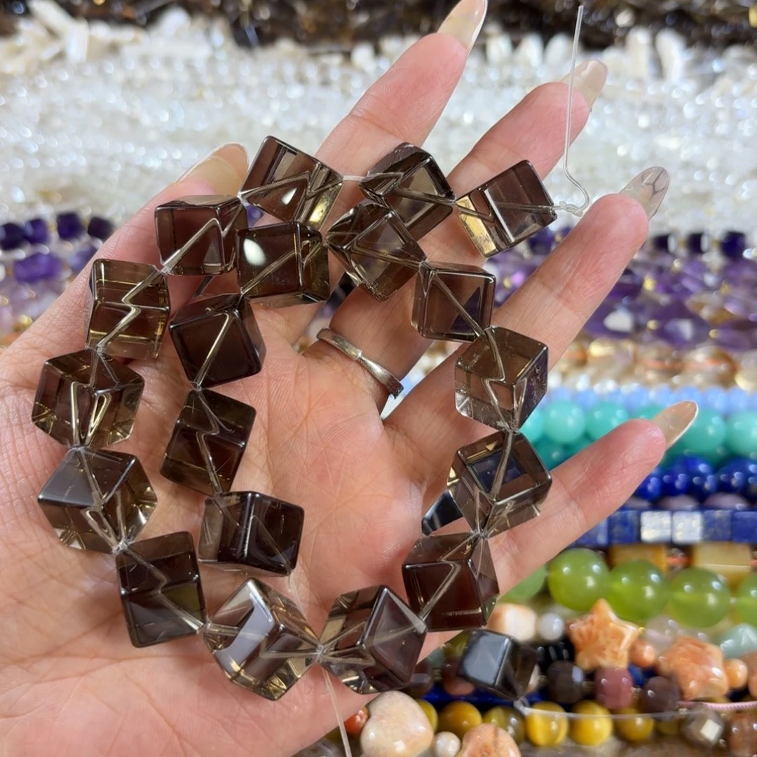 金***玲玛瑙/玉髓未镶嵌珠宝半成品