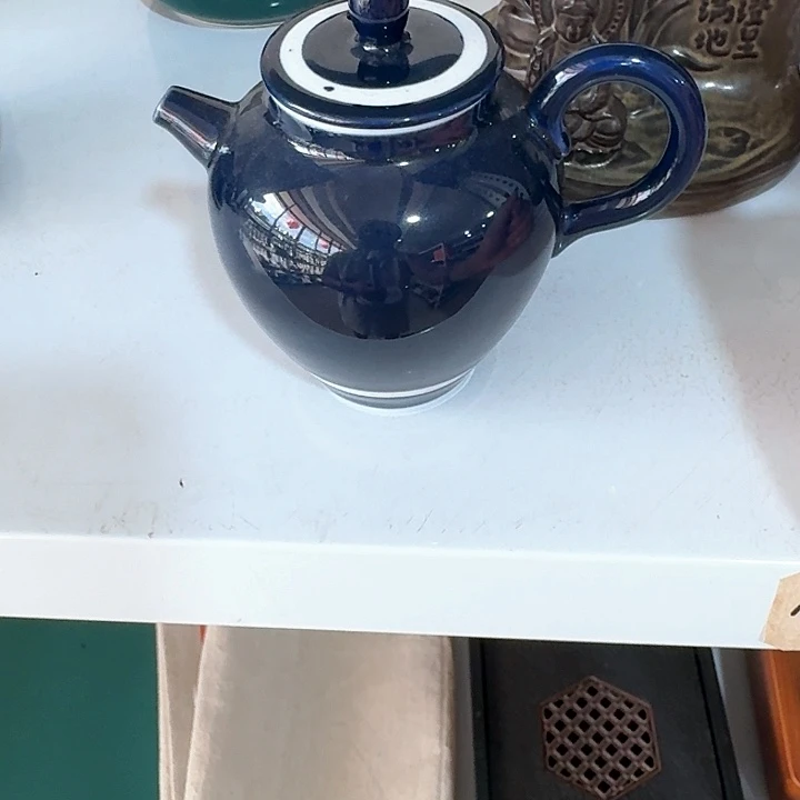 主人杯一个，瓷，品茗瓷