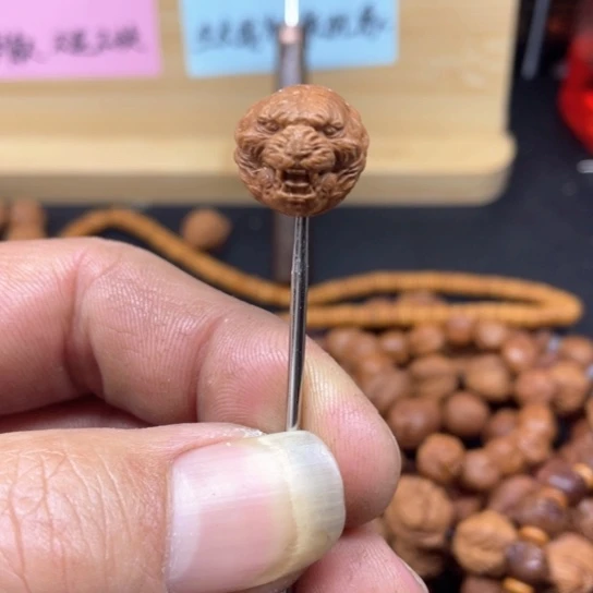 龙纹桃核老虎1.5单粒