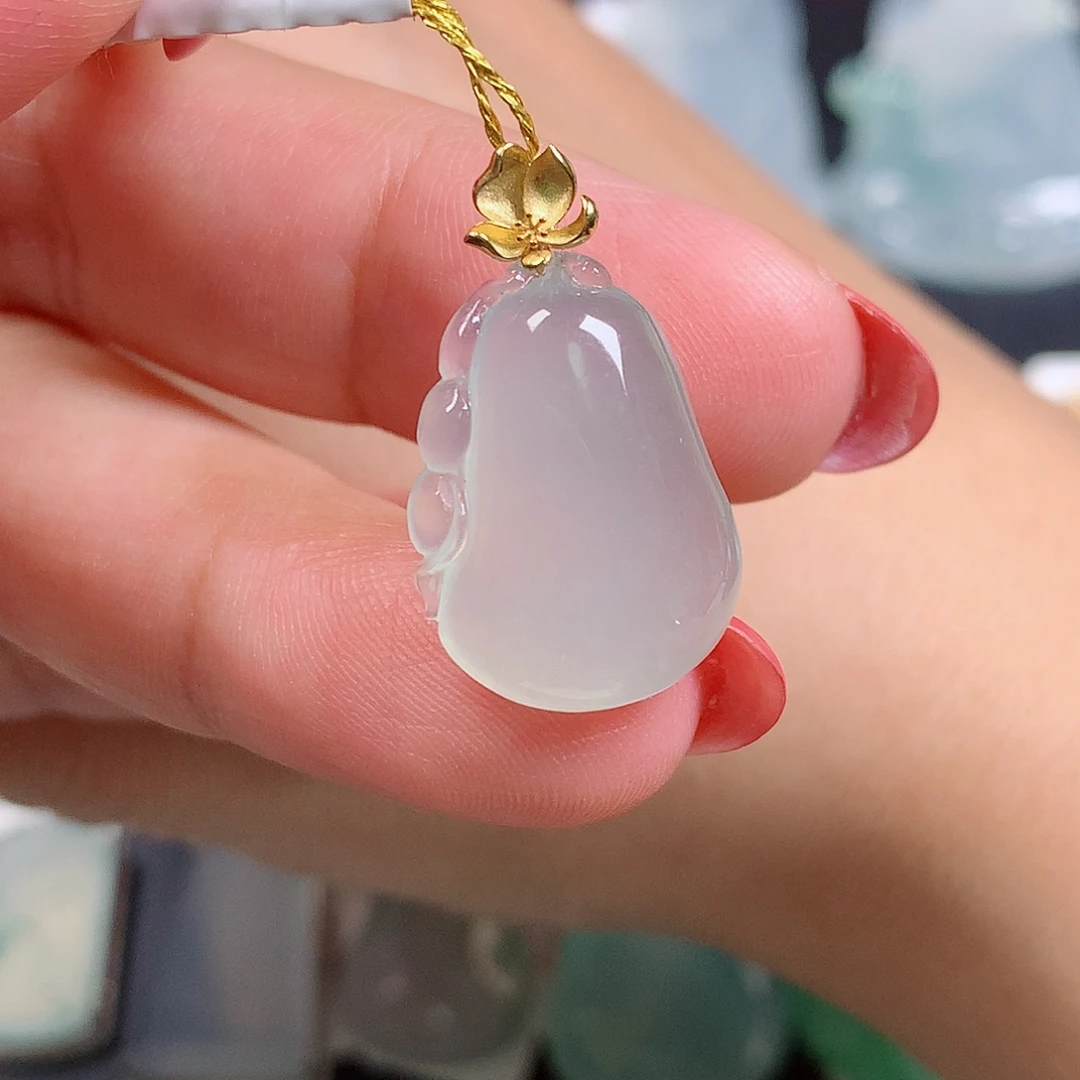 颈饰18K金镶嵌翡翠福瓜
