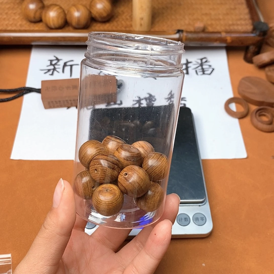 檀香木手串/手链16*17沉水瑕疵36.6克